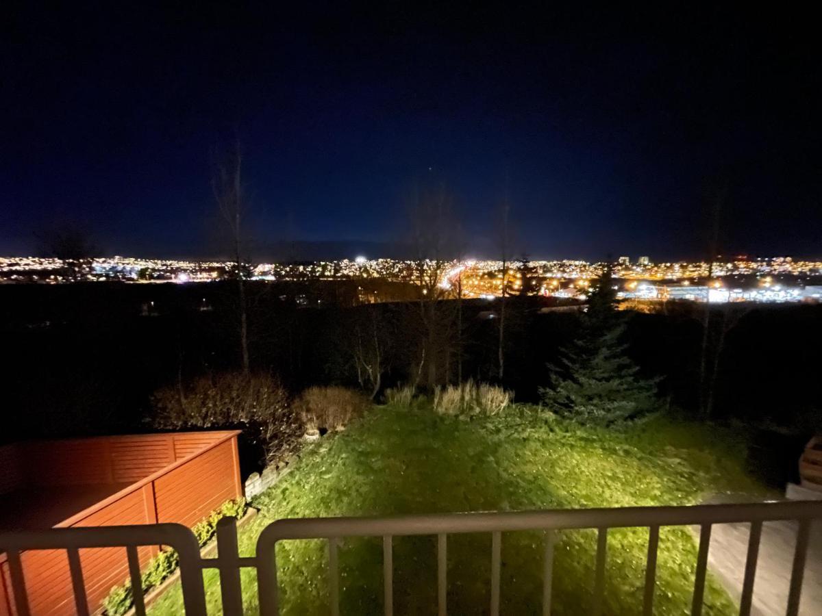 Big Villa Centrally Located In Reykjavík Exteriér fotografie
